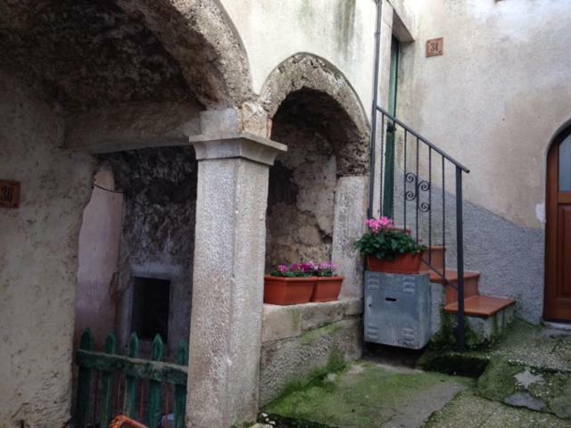 Il Borgo 30 Apartment Scapoli Exterior photo
